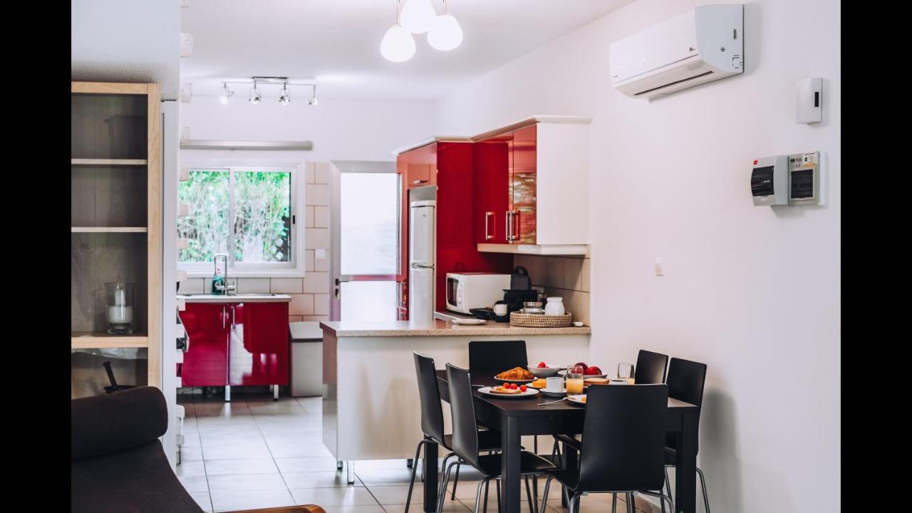 Minimal Townhouse Center Paphos Villa Exterior foto