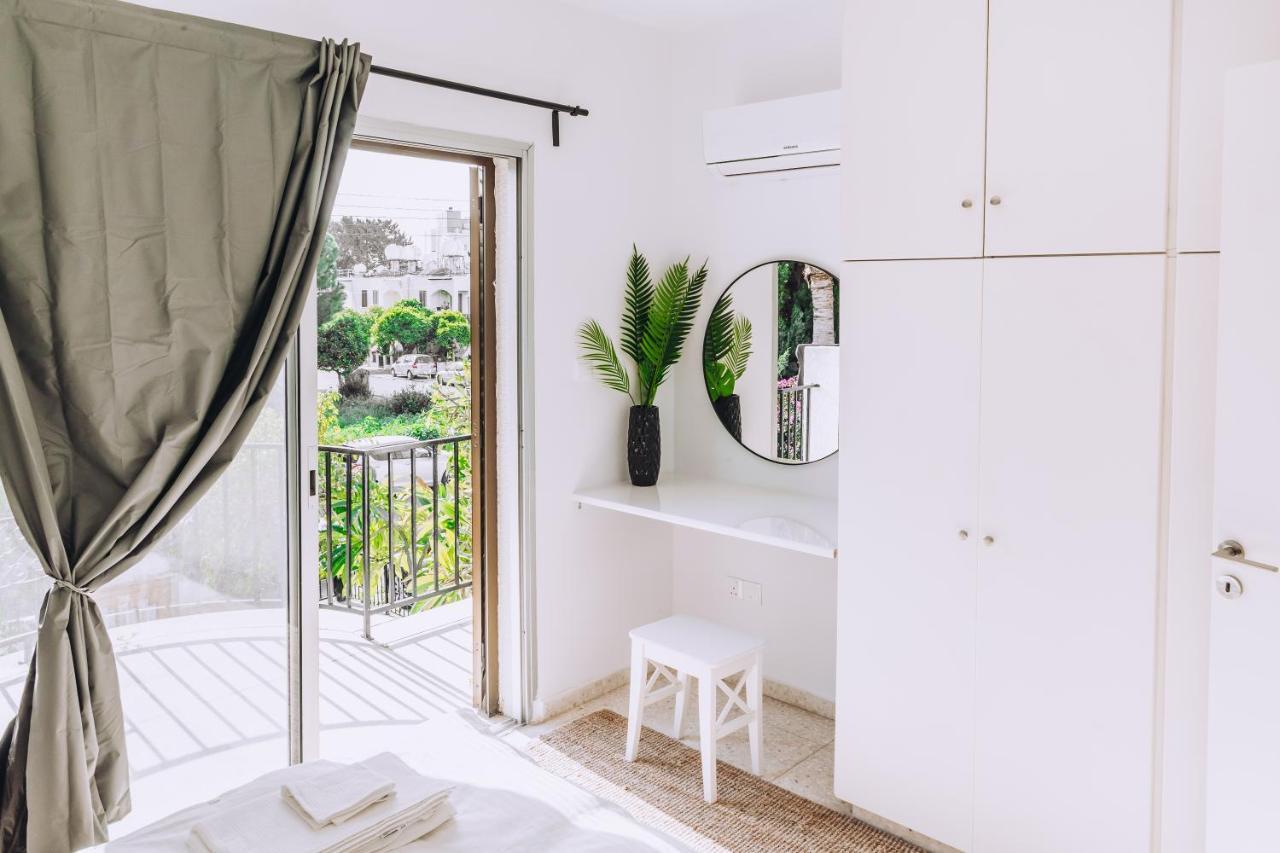 Minimal Townhouse Center Paphos Villa Exterior foto
