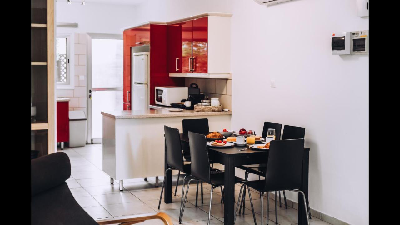 Minimal Townhouse Center Paphos Villa Exterior foto